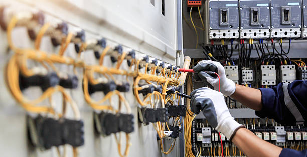 Professional Electrician technician working in Childress, TX